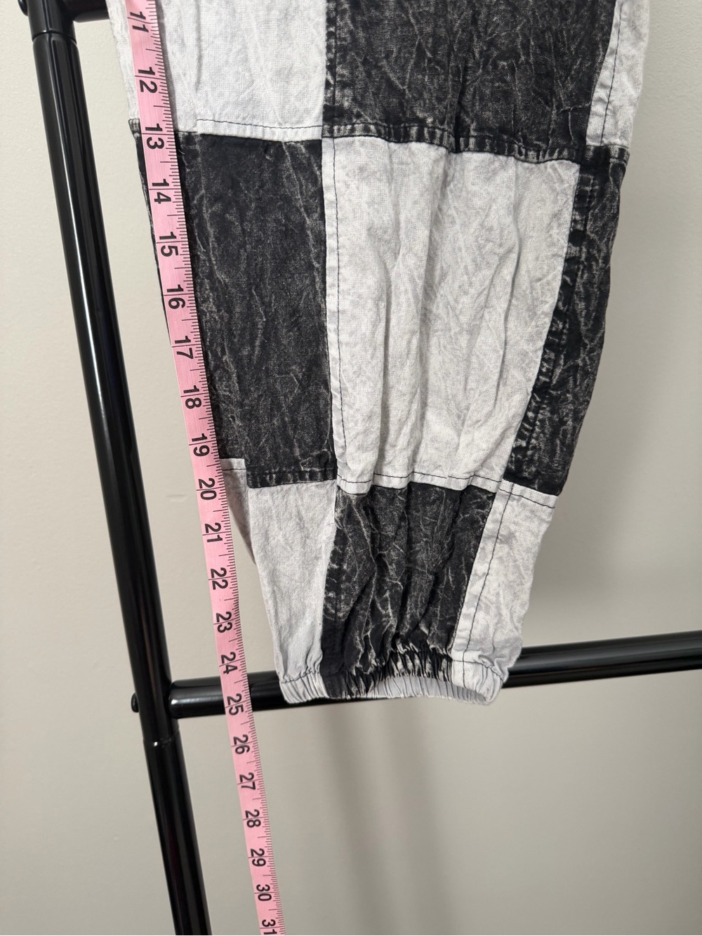 Rising International Patchwork Cargo Jogger Pants Black White Acid Wash M - Picture 6 of 9